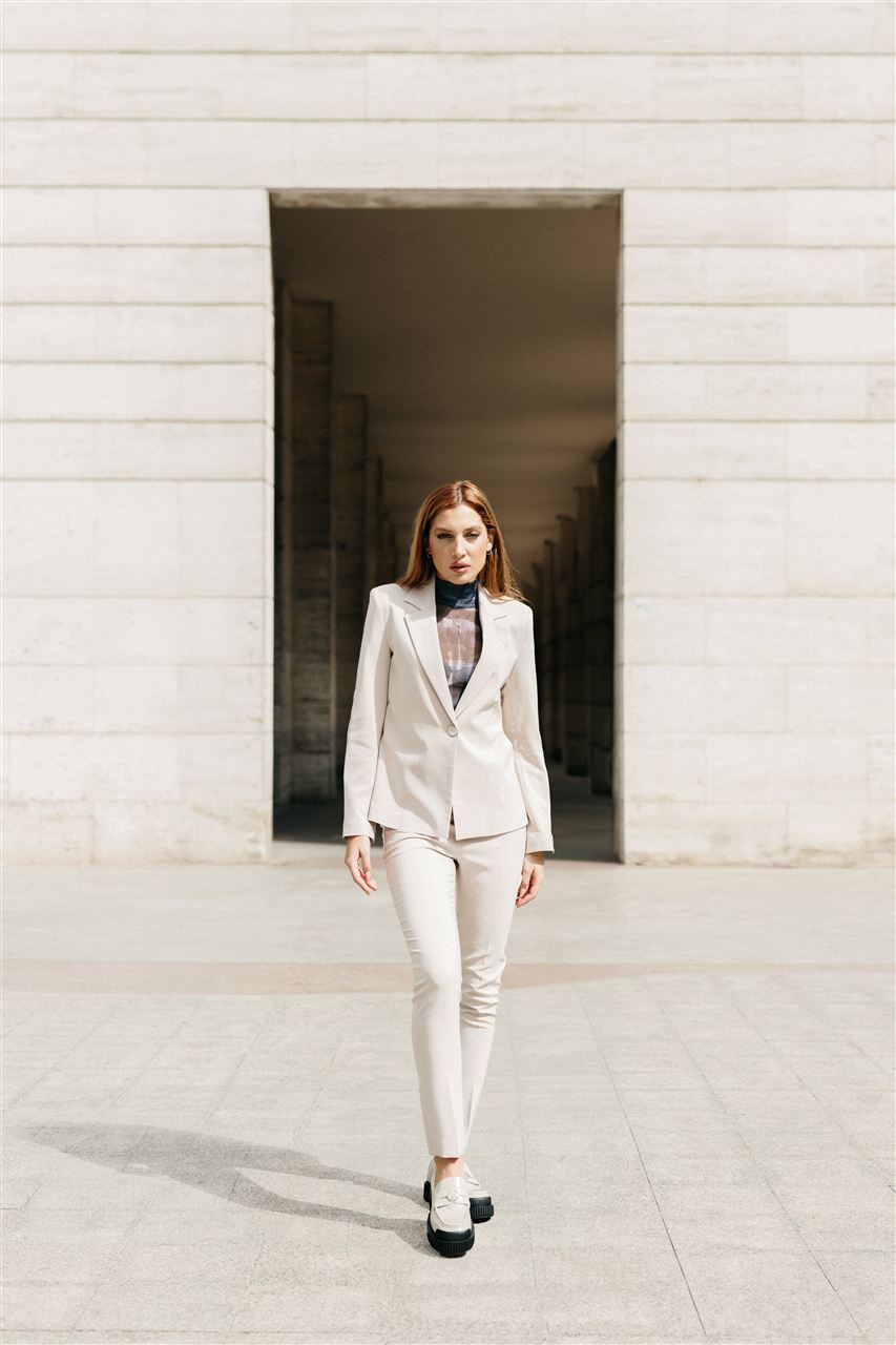 FW24 campagna ADV 44