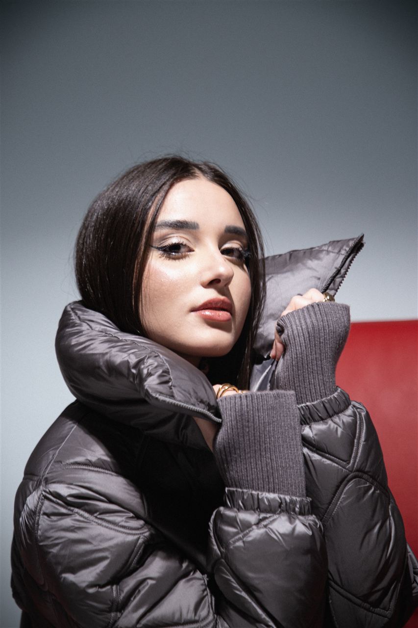 Poltrona Rossa FW25 — scatto 27